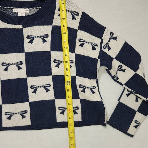 Sincerely Jules Women's Size Large Navy Blue White Bow Print Cropped Sweater - Picture 6 of 10